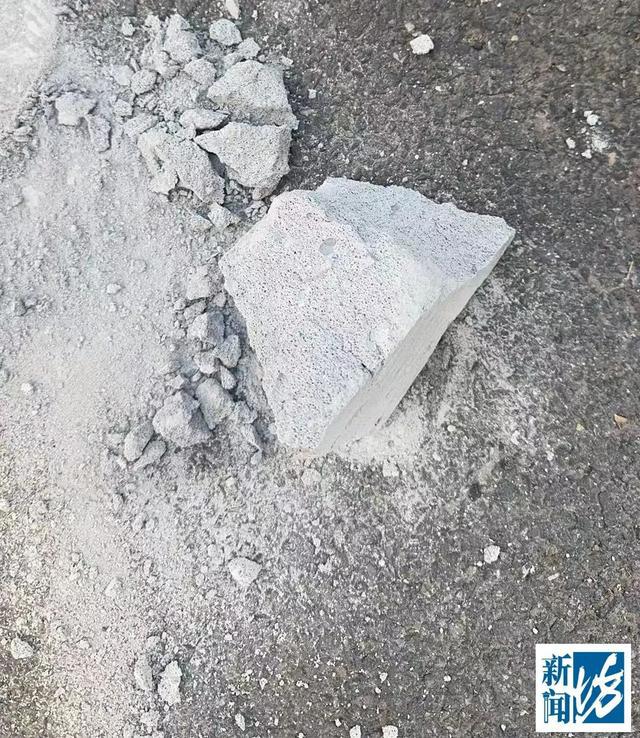 一小区多家业主遭殃维修遥遥无期？凯发k8国际首页登录墙体裂缝!沪(图2)
