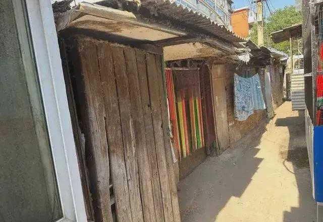 乱建居民想提升小区环境的愿望实现了K8凯发登录拆除700平方米私搭(图8)
