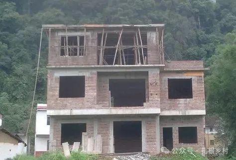 门要伤人”啥意思？建房的讲究要注意K8凯发天生赢家“门对窗人遭殃门对(图3)